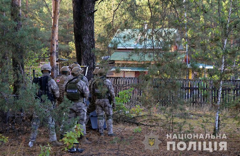В Житомирской области охотник подстрелил грибника: мужчину задерживал спецназ КОРД. ФОТО