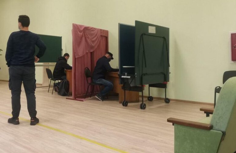 «Відсутність кабінок для голосування – це свідома спроба зриву виборчого процесу», – партія «Пропозиція»