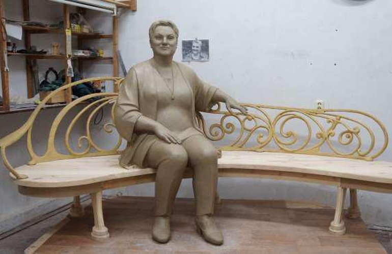 Мэрия спрашивает у житомирян, стоит ли устанавливать памятник Марине Поплавской