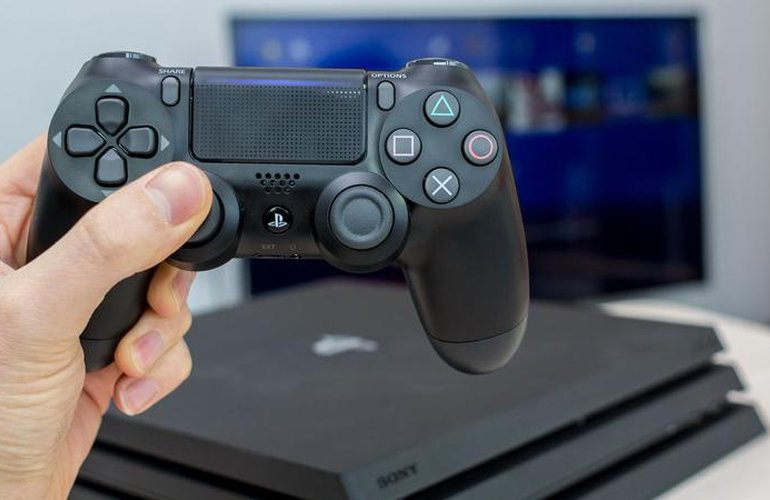 Киберполиция задержала житомирянина, который «прошивал» консоли PlayStation