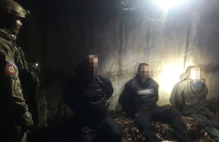 КОРД задержал вооруженную банду грабителей: они «работали» на территории Житомирской области. ВИДЕО