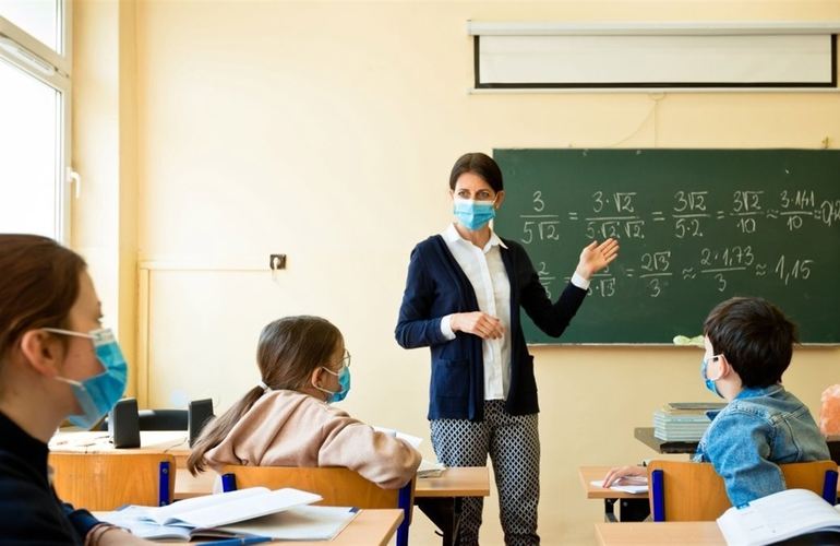 В 11 школах Житомирской области проверят качество образования