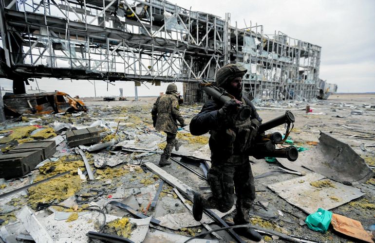 «Киборги выстояли, не устоял бетон»: сегодня в Житомире почтили память защитников Донецкого аэропорта. ФОТО