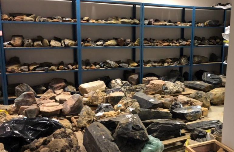 В Житомирской области полиция «накрыла» незаконную добычу драгоценных камней