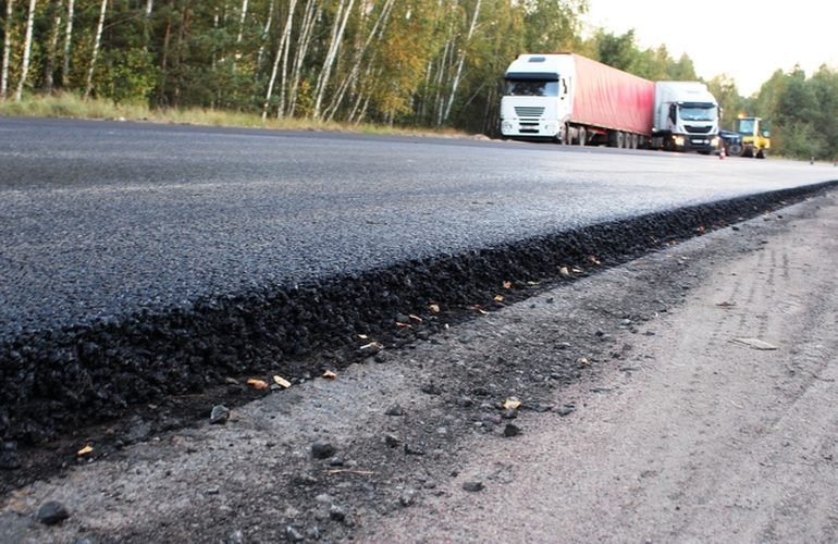 Почти полмиллиарда гривен потратят на ремонт 24 км дороги на Житомирщине