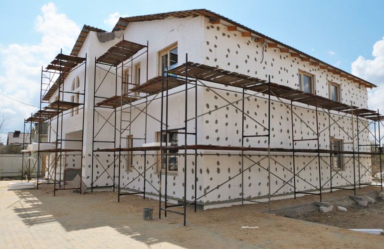 В Житомире заканчивается строительство двух детских домов семейного типа. ФОТО