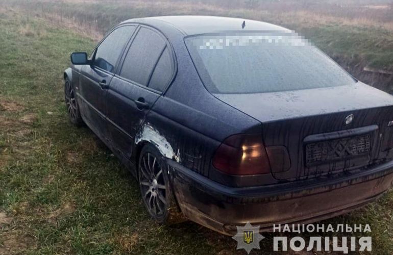 На Житомирщине водитель BMW сообщил об угоне машины, чтобы избежать наказания за ДТП