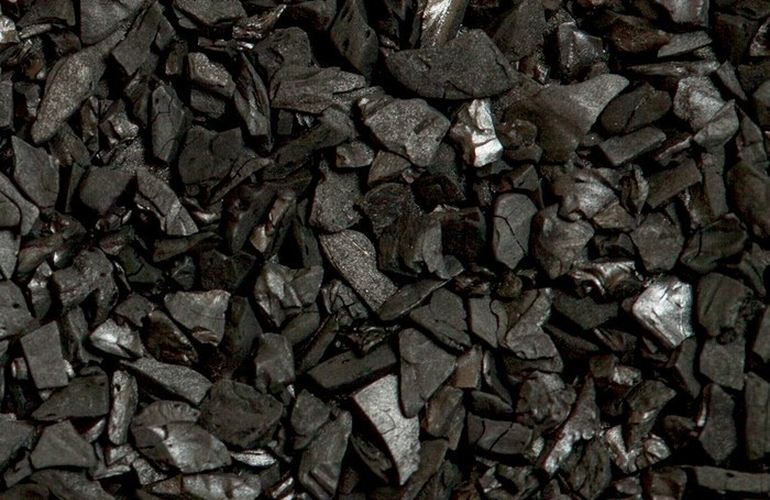 Житомирский водоканал получил партию угля: он должен улучшить вкус и запах воды